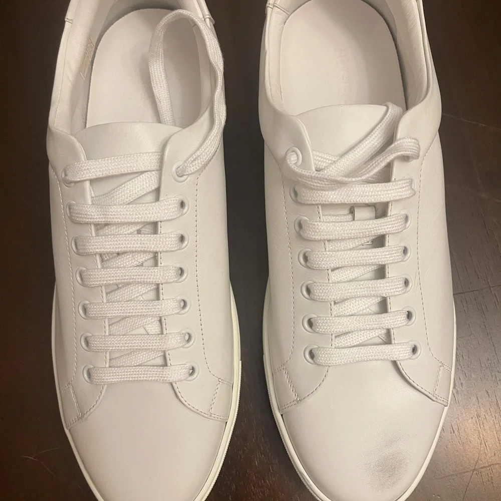 Burberry White Sneakers Minimalist Design - Picture 5 of 15